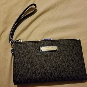 Michael Kors Wristlet